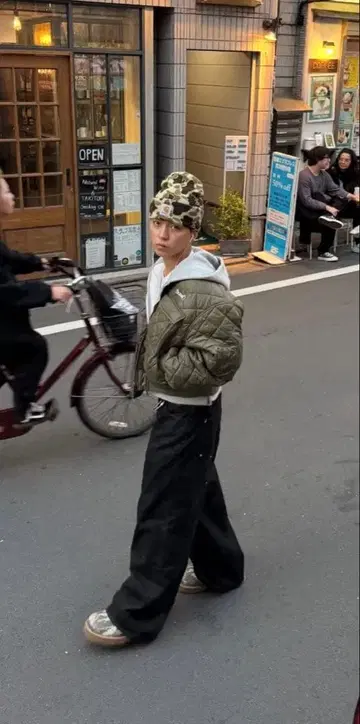 (카츠키 군 착용) Carhartt CAMO DUCK BEANIE