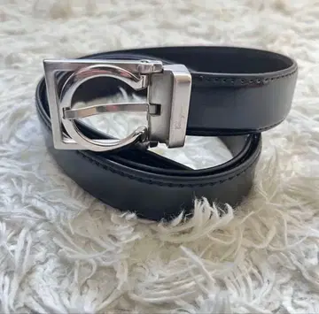 새상품급 Ferragamo 리버서블 간치니 가죽 벨트 실버 금장 장식