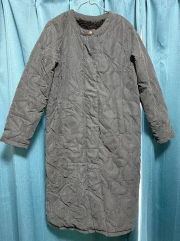 블랙 퀼팅 롱 자켓 미사용품