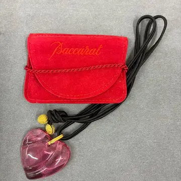 Baccarat 핑크 크리스탈 하트 목걸이