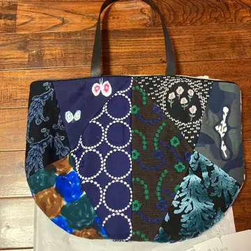 미나 페르호넨 백