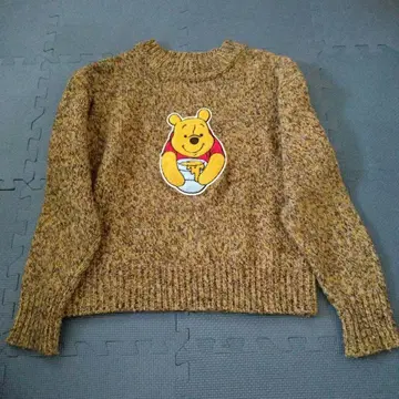 로페피크닉 푸우 자수 니트 스웨터 긴팔 머스타드 M 사이즈