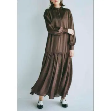 새상품급 빅 사이즈 IEDIT 키쿠치 아츠코 씨 콜라보 새틴 원피스 3L