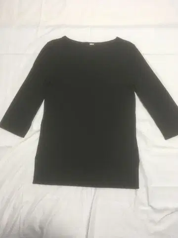 새상품 미라 오웬 블랙 보트넥 리브 니트 사이즈 0 (7호)