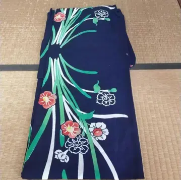 꽃무늬 네이비 컬러 유카타 수선화