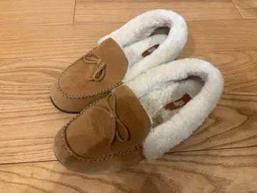 브라운 어그 부츠