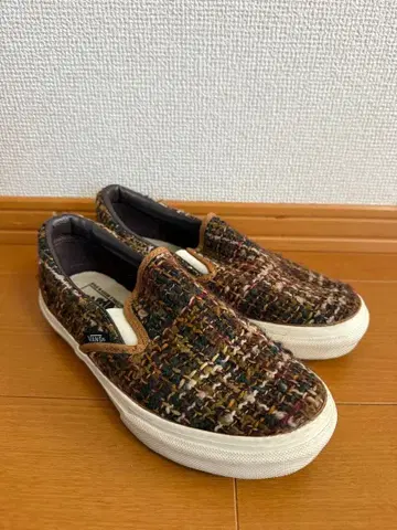 [새상품급] VANS 트위드 슬립온 브라운 23cm