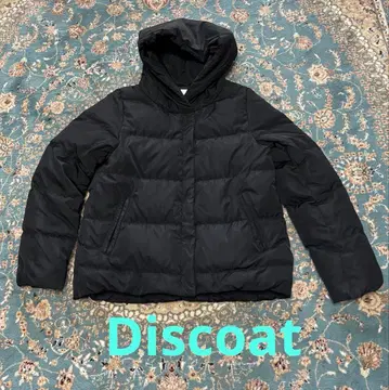 Discoat 블랙 후드 부착 다운 자켓