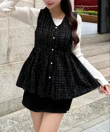 junoah 펄 단추 트위드 페플럼 상의