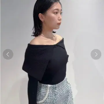 LILY BROWN 노트 디테일 롱 슬릿 니트 미착용 택 포함