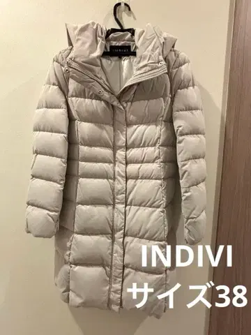 새상품급 INDIVI 후드 부착 다운 자켓 38 사이즈