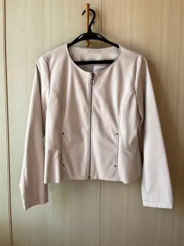 라이트 베이지 가죽 자켓