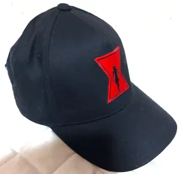 블랙 야구 모자 빨간색 자수 로고