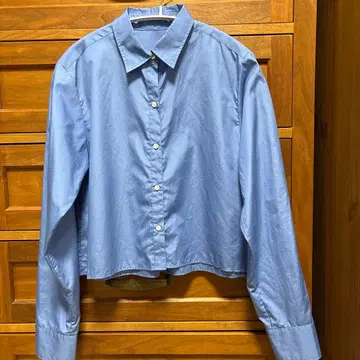 Plage 라이트 블루 크롭 긴팔 셔츠