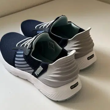 PUMA 스니커즈 새상품