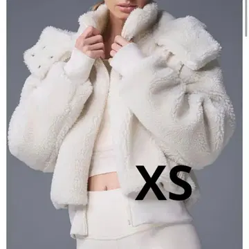 Alo Foxy Sherpa jacket