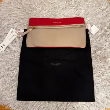 Repetto 베이지와 빨간색의 클러치백