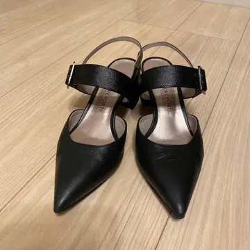 긴자 카네마츠 블랙 스틸레토 펌프스