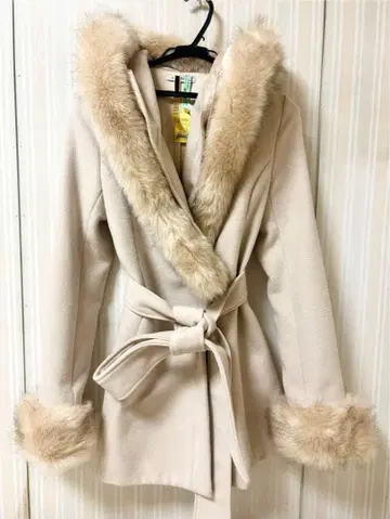 [ 새상품급 ] 립서비스 코트 S사이즈