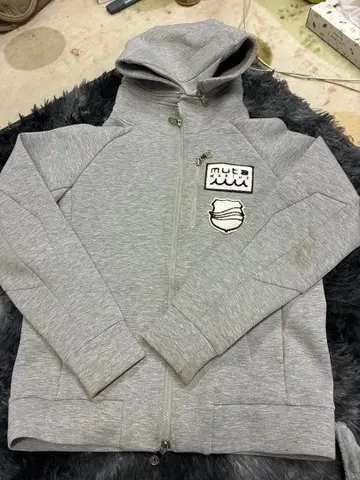 muta 본딩 후드티 L 사이즈