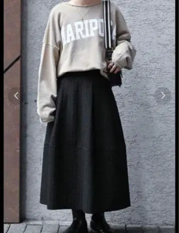 B.C STOCK 자카드 코쿤 스커트