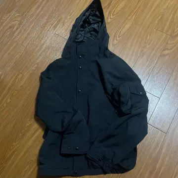 BEAMS 블랙 다운 자켓 L 사이즈