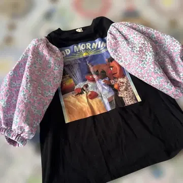 mendl's 벌룬 슬리브 그래픽 T셔츠