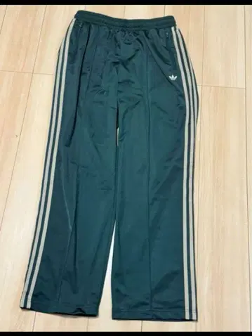 트랙 팬츠 저리 츠네타 다이키 섀도우 그린