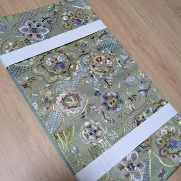 미사용 새상품 옅은 그린 컬러 꽃무늬와 새 자수 오비