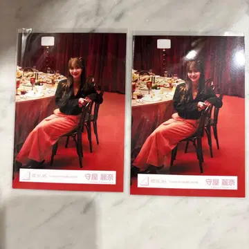 사쿠라자카46 생사진 MV 의상 빨간색 모리야 레이나 앉은 2장