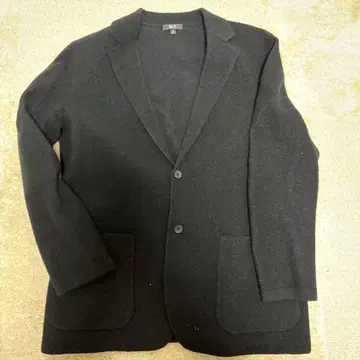 유니클로 C 블랙 테일러드 자켓