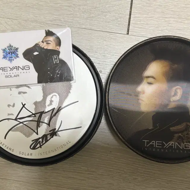 빅뱅 태양 솔라 사인앨범 판매합니다