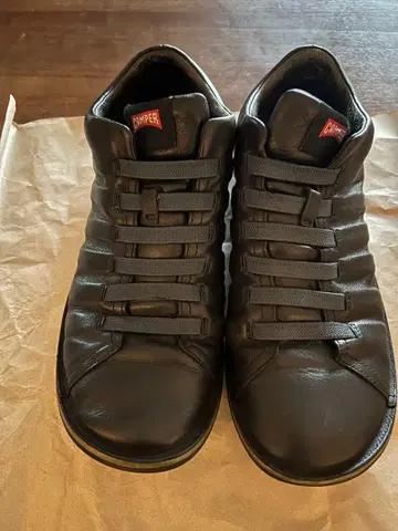 CAMPER BEETLE 블랙 캠퍼 43 사이즈 27.5cm