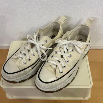 CONVERSE 화이트 통굽 스니커즈 로우컷 트렉웨이브