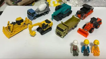 토미카 공사 차량 세트