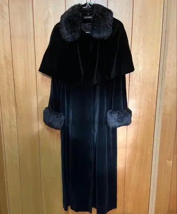 L'EST ROSE 케이프 부착 롱 코트