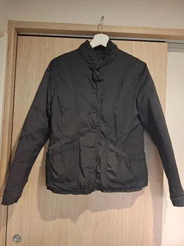 히로코비스 블랙 다운 자켓 프릴 포함 리버서블