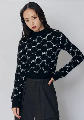 MURUA 무루아 모노그램 바이컬러 니트 블랙