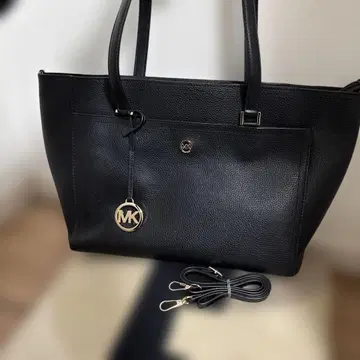 마이클코어스 토트백 가죽 블랙 블랙 A4 수납 가능 대용량