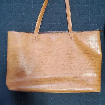 HERGOPOCH 카멜 토트백