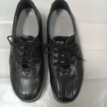 블랙 가죽 구두 키쿠치 신발 24.5cm