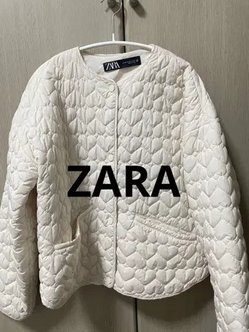 [ 새상품급 가격 인하 ] ZARA 화이트 퀼팅 자켓 하트 다운
