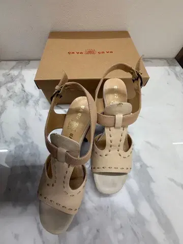 ca va ca va 하이힐 샌들 베이지