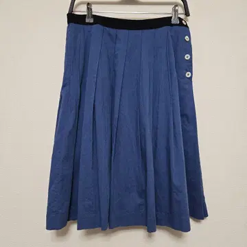 새상품급 마가렛호웰 플리츠 스커트 블루