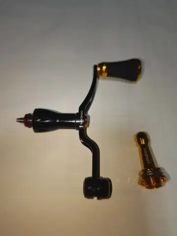 새상품급 고메쿠사스 시마노용 커스텀 핸들 & 릴 스탠드