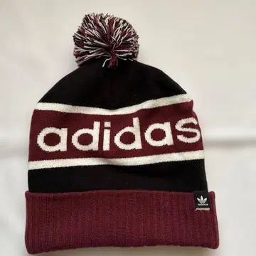 adidas 니트 모자 폼폼 포함