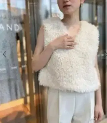 투모로우랜드 보르지 푸들 퍼 V넥 베스트 36