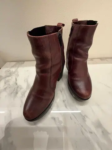 키다리 아저씨 다크 브라운 가죽 부츠 지퍼 포함