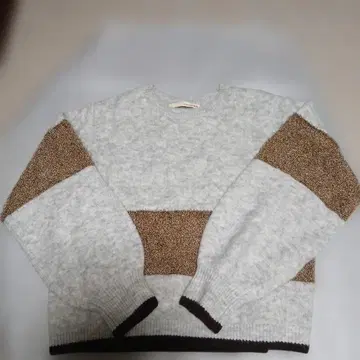 MELROSE CLAIRE 라메 페더 바이컬러 니트