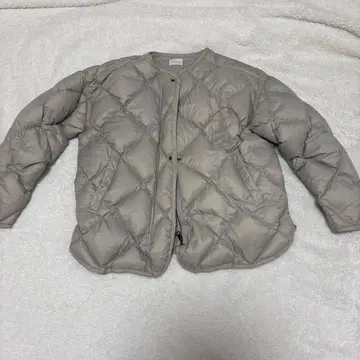 어반 리서치 도어스 라이트 다운 퀼트 숏 블루종